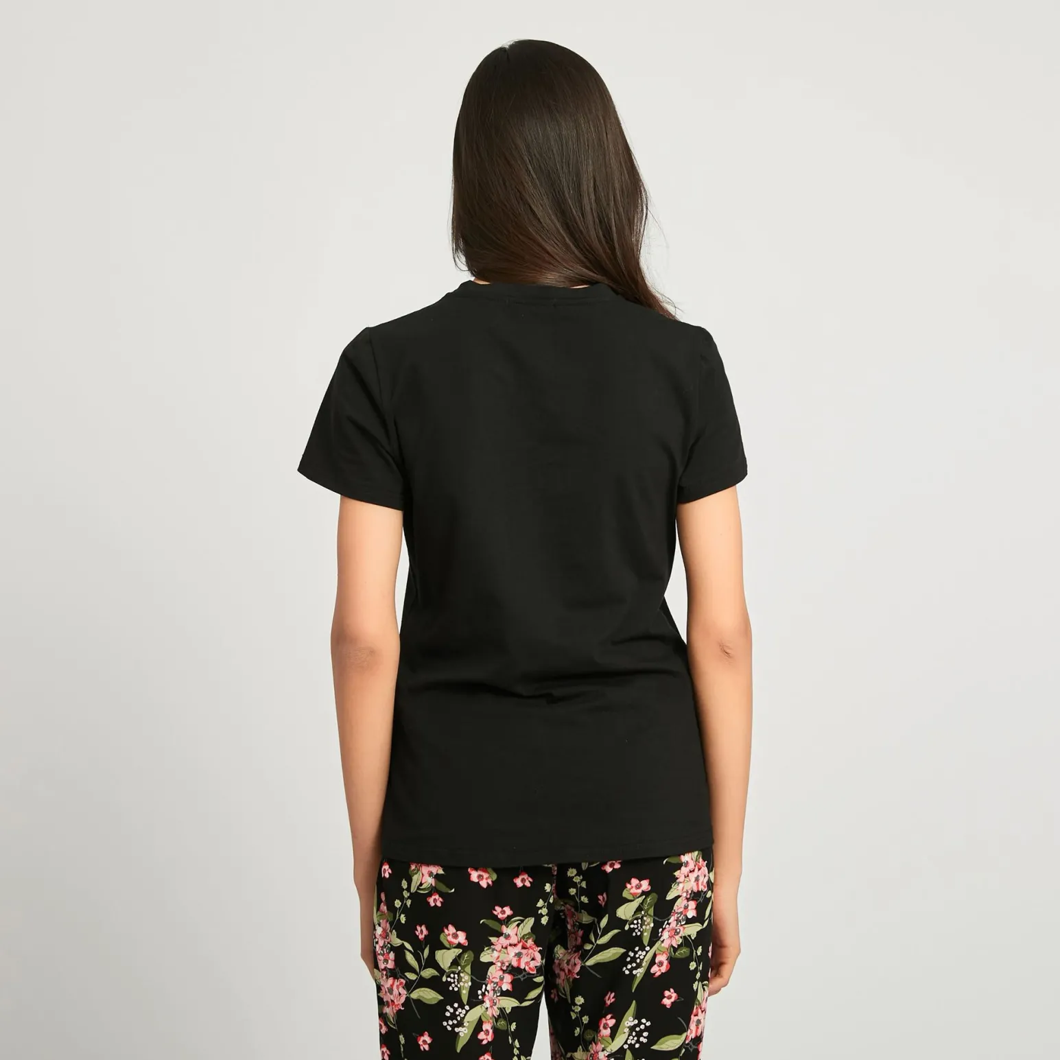 BACHATA - TSHIRT NERA MANICA CORTA CON STAMPA SCARPE BORCHIATE