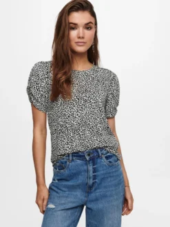 JACQUELINE DE YONG - TSHIRT MACULATA MEZZA MANICA