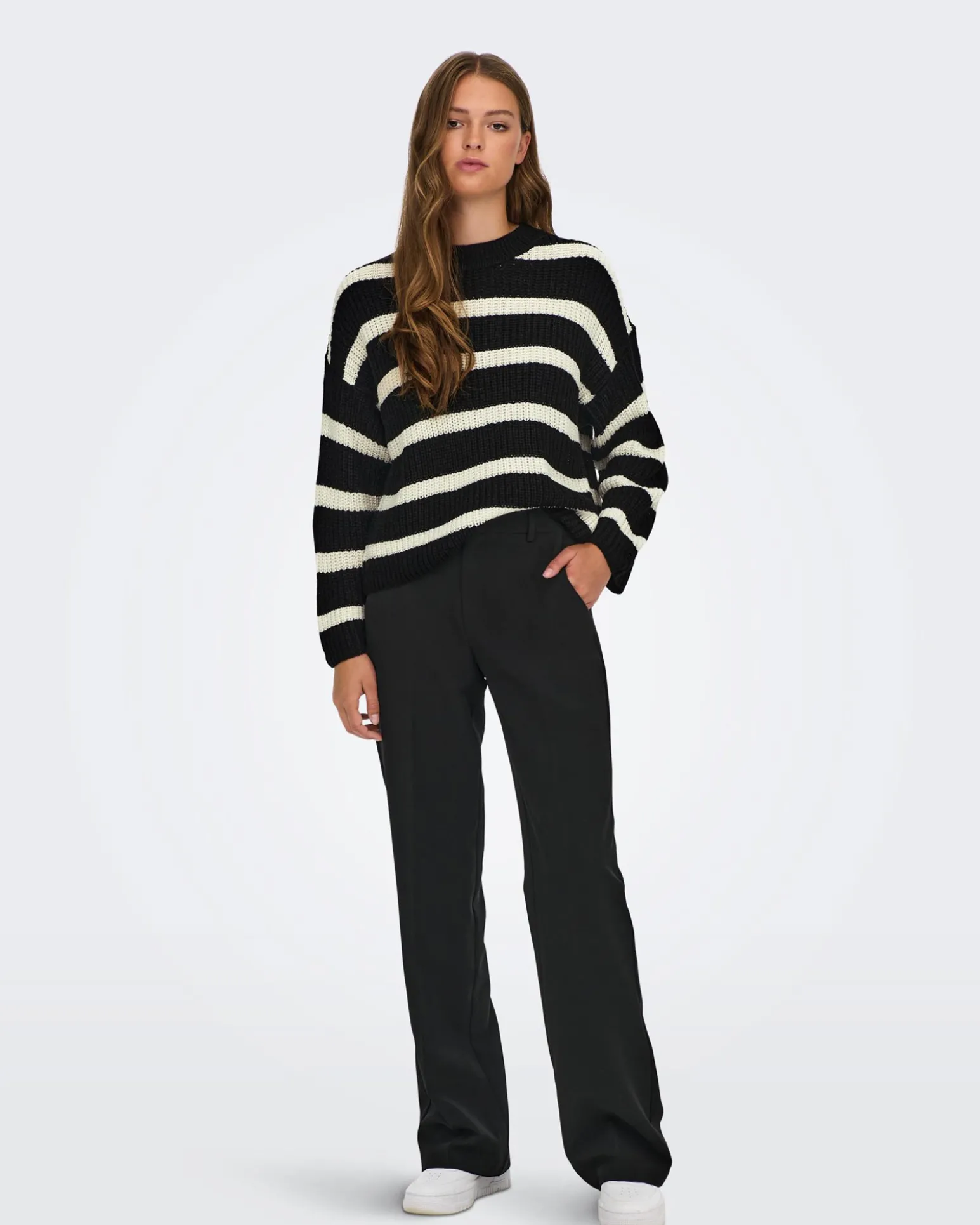 JACQUELINE - MAGLIA PULLOVER A RIGHE NERO E BIANCO