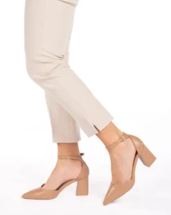 MISS GLOBO - Décolleté beige con sottopiede in memory foam e cinturino alla caviglia, tacco 7CM