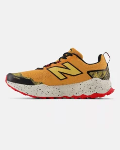 NEW BALANCE - SNEAKERS UOMO GIALLA E NERA TRAIL TEX/TEX SLATE -MTGAROI2
