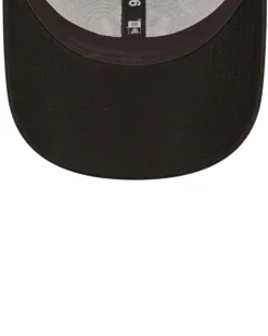 NEW ERA - Cappello nero regolabile con logo bianco e pannello posteriore in mesh - 9 FORTY