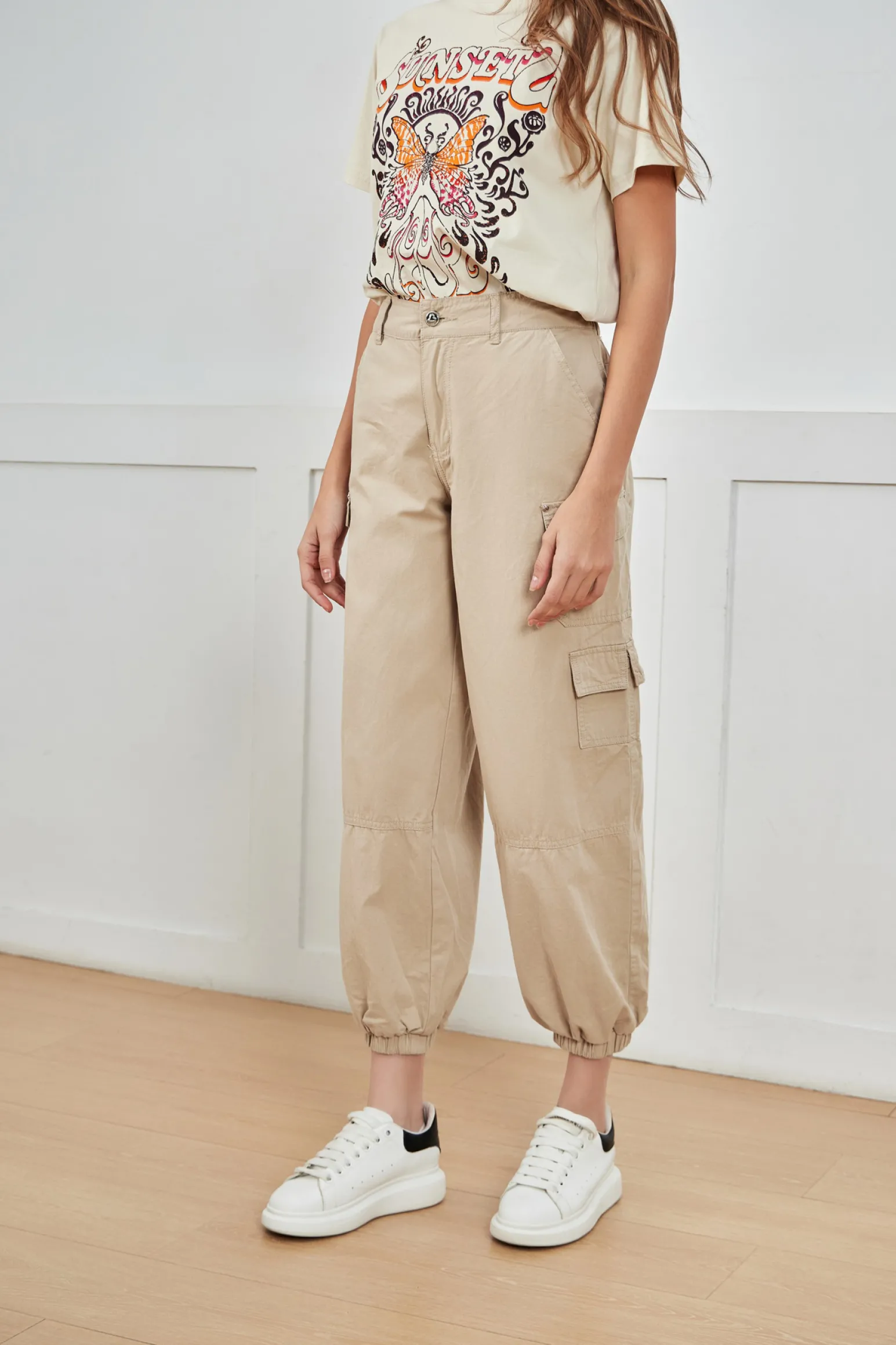 PANTALONE CARGO CON MOLLA