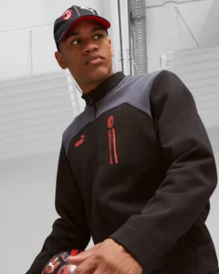 PUMA - Cappello nero con logo bianco Milan