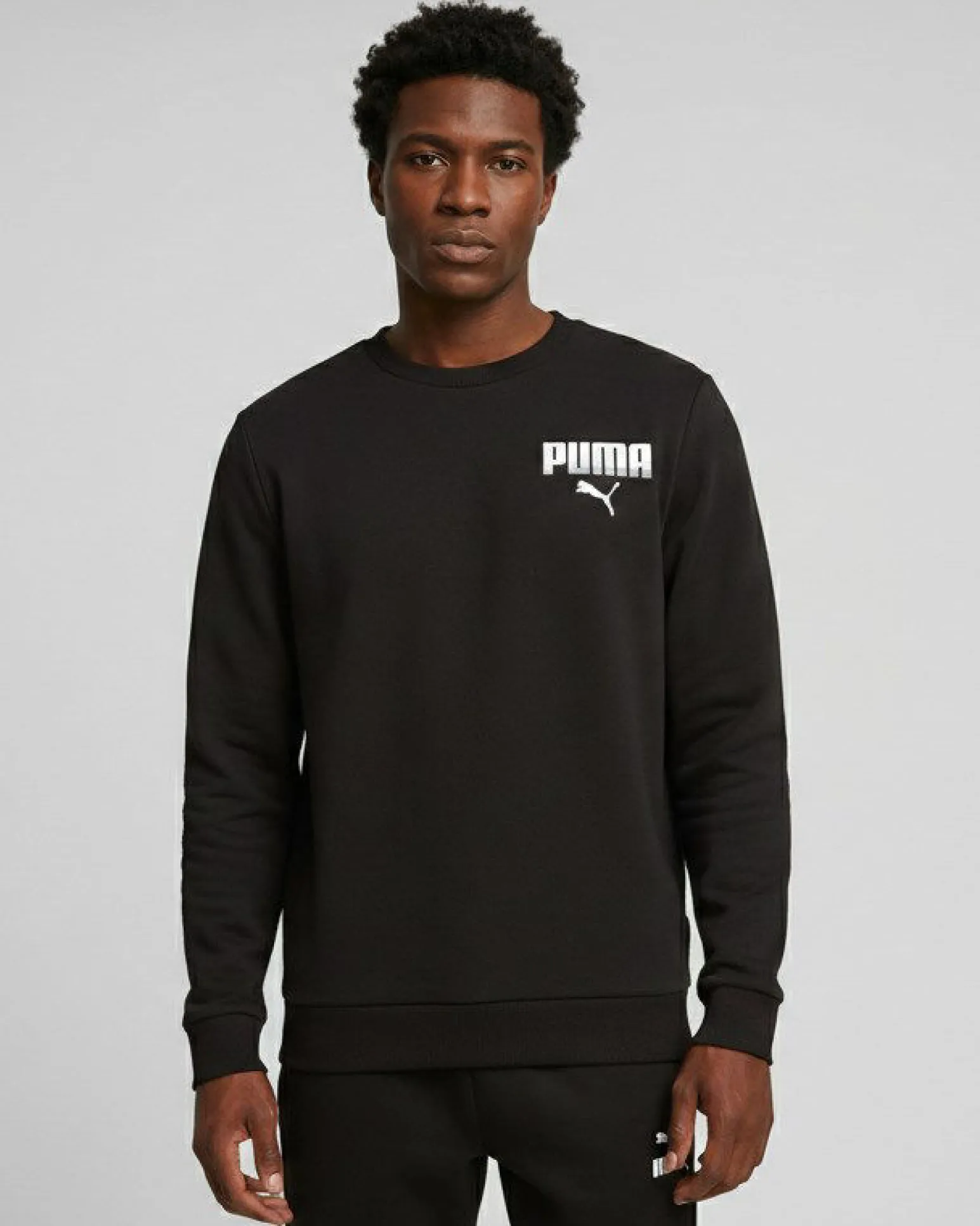 PUMA - FELPA NERA DA UOMO ESSENTIAL GRAPHIC CREW 694940-01