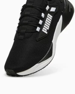 PUMA RETALIATE 3 - Scarpa nera con logo bianco