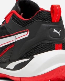 PUMA - Scarpa da basket uomo nera e rossa con logo bianco e soletta in memory foam - PLAYMAKER 2023