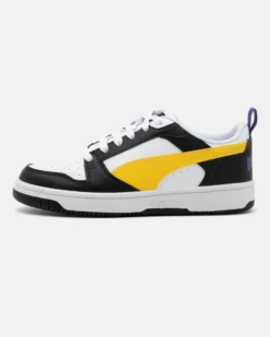 PUMA - SNEAKERS JUNIOR REBOUND V6 LO GS BIANCHE CON DETTAGLI GIALLI E NERI DAL 36 AL 39, 393833-23