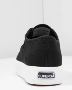 SUPERGA - Sneakers da donna nera e bianca con suola spessa e occhielli argento metallizzato - 2730 MID PLATFORM