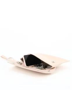TATOO - Pochette cipria in vernice con patta, laccetto e tracolla removibile, MADE IN ITALY