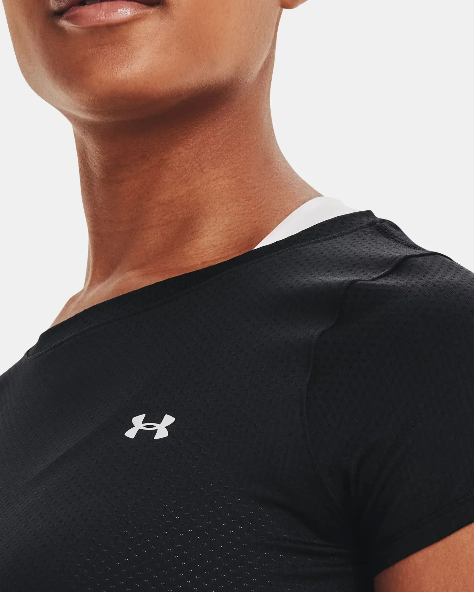 UNDER ARMOUR - T shirt da donna nera in tessuto traspirante con logo bianco